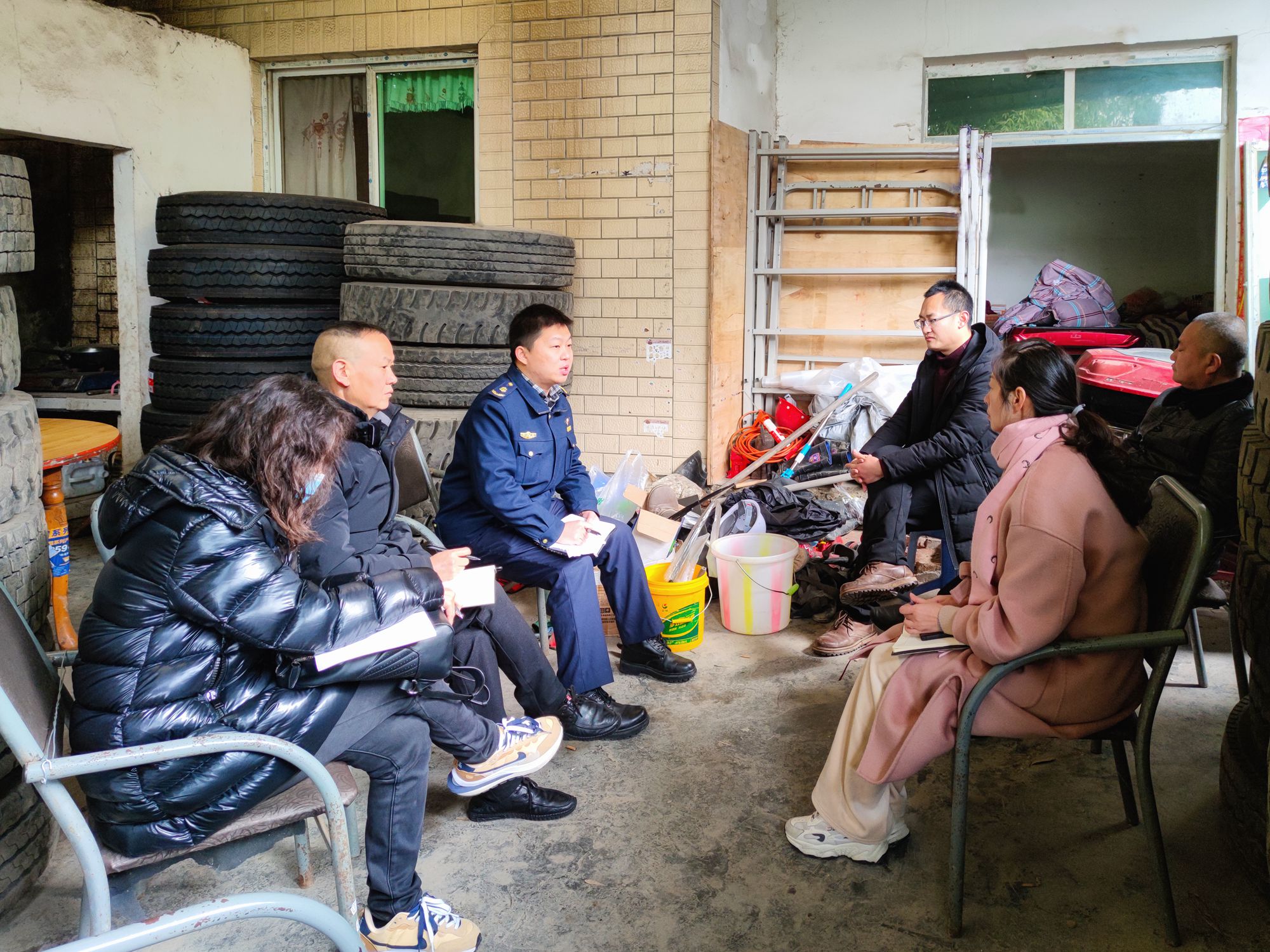 成渝分公司联合交通执法部门开展欠费追缴走访活动