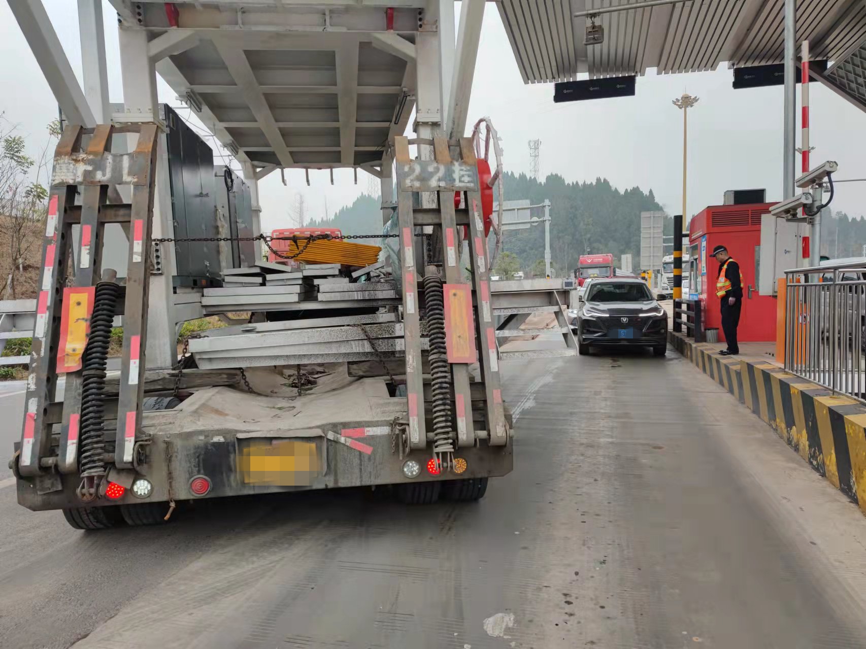 1.7+邓刚 邹朋芮+优质服务保畅通 资阳管理处积极协调超宽大件运输车通行事宜 1.7+邓刚 邹朋芮+优质服务保畅通 资阳管理处积极协调超宽大件运输车通行事宜