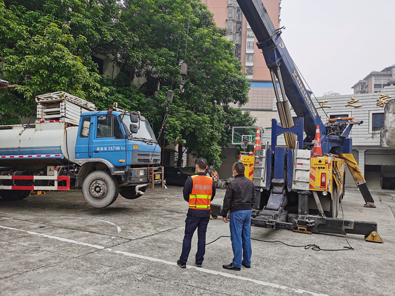 资阳管理处开展清排障车辆起吊功能实操培训