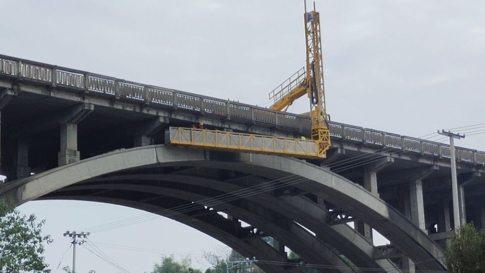 2022.12.16+成渝分公司+内江管理处高效处置路内病害 保障道路通行安全雷腾森 2022.12.16+成渝分公司+内江管理处高效处置路内病害 保障道路通行安全雷腾森