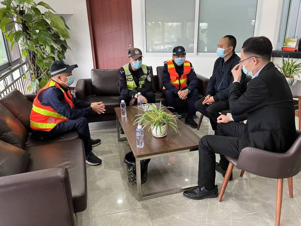 安全宣讲进企业 织牢平安出行网