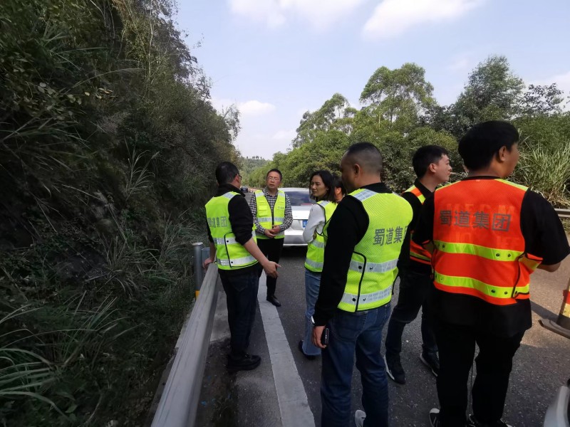 10.31+唐雁冰+公司党委委员、副总经理邓勇带队开展防灾减灾和安全生产包保工作检查