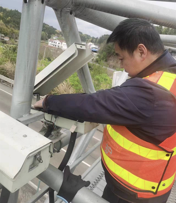 3.28+王仕刚+成都管理处快速修复门架故障