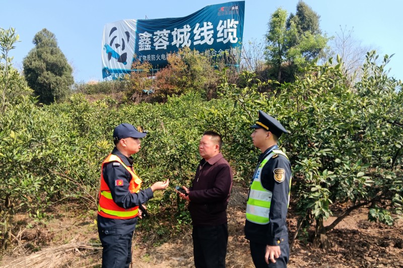 资阳管理处开展户外广告牌安全隐患专项排查