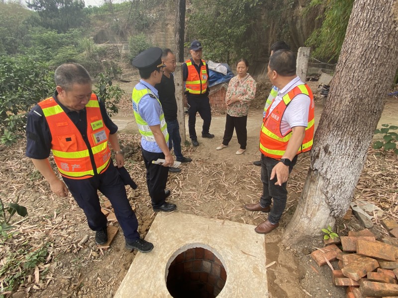 6.12+吴波+资阳管理处制止占用公路用地打井行为