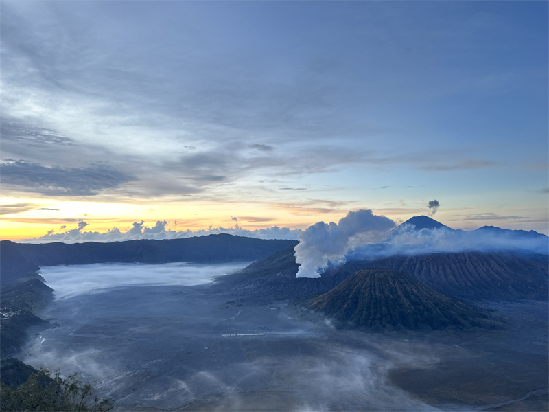 火山+方媛+成都管理处