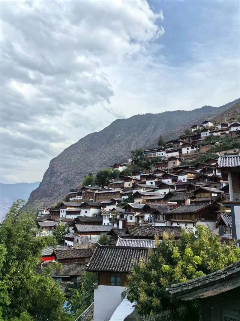 错落有致+成都管理处+雷雅君