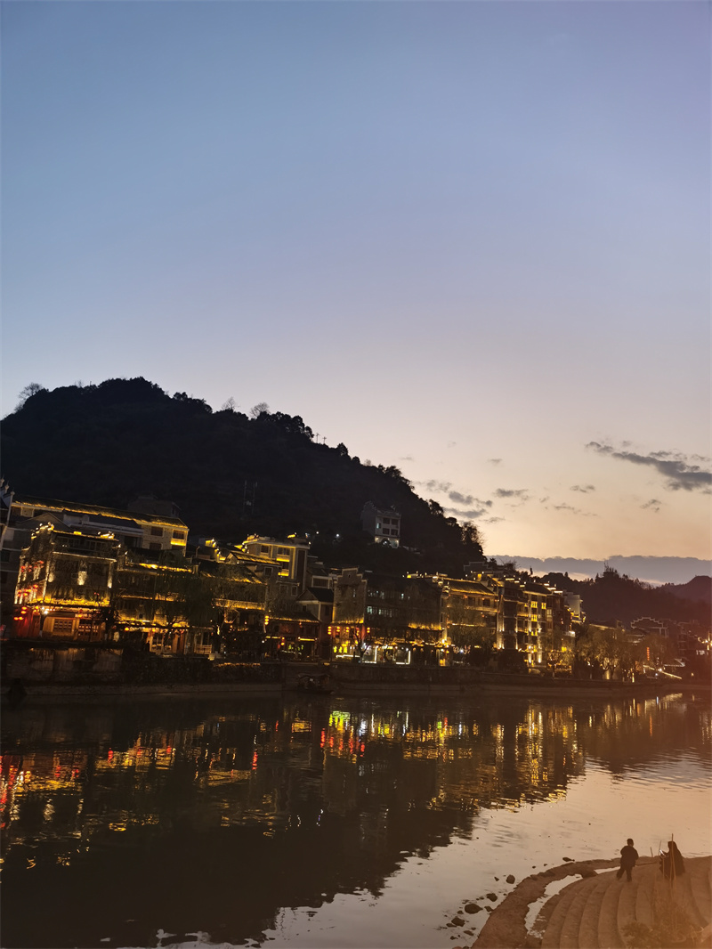 贵州镇远古城——成渝高速公路股份有限公司成渝分公司郑雯娟